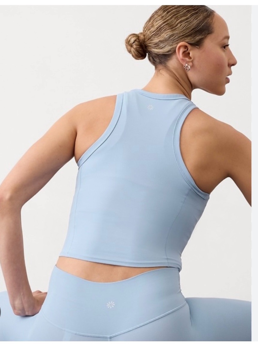 Athleta transcend crop tank - Picture 3 of 4